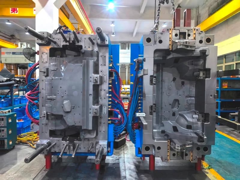 Large-format injection mold at Offshore Molds